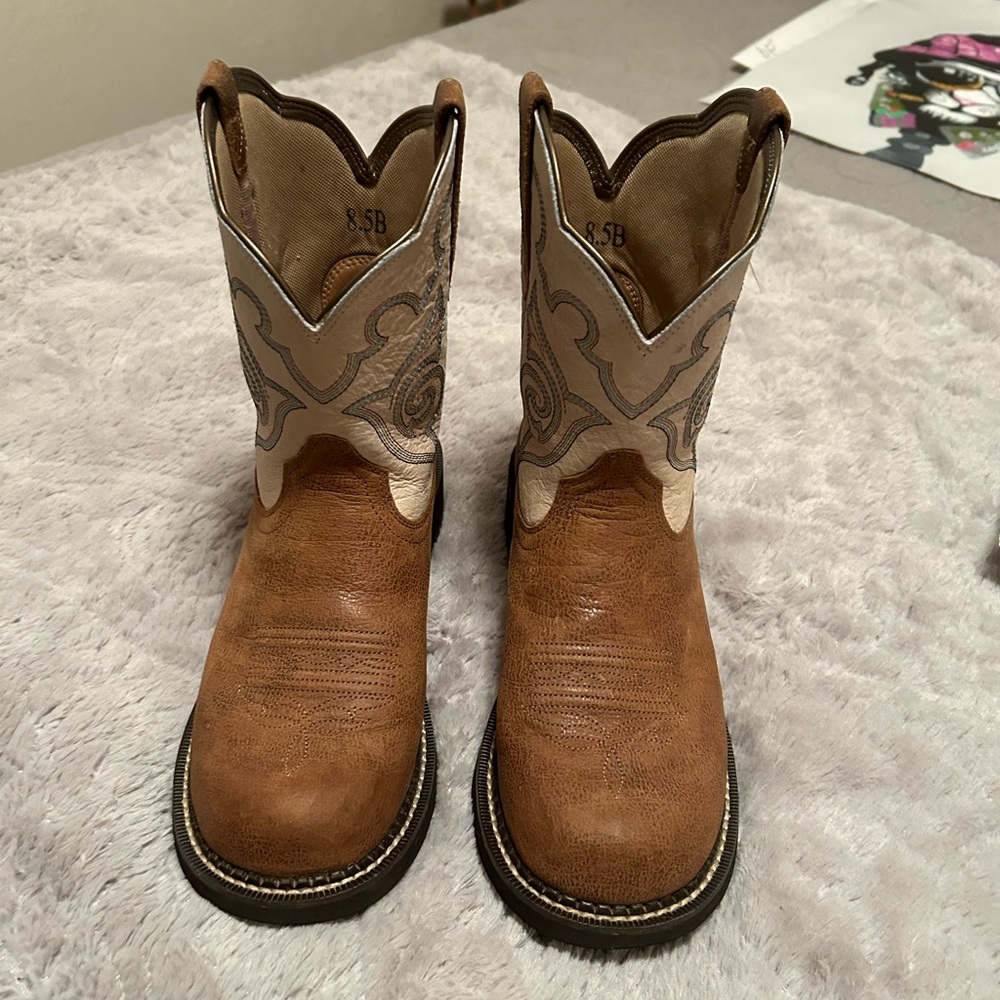 Ariat Fatbaby Women’s boots size 8.5